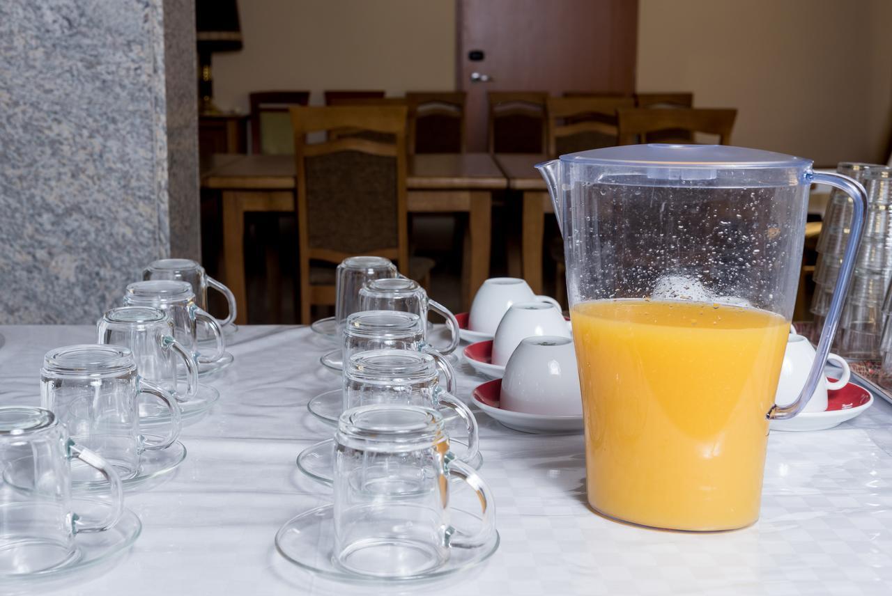 Hotel Breitenlee Wina Bagian luar foto