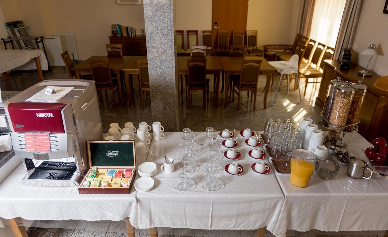 Hotel Breitenlee Wina Bagian luar foto